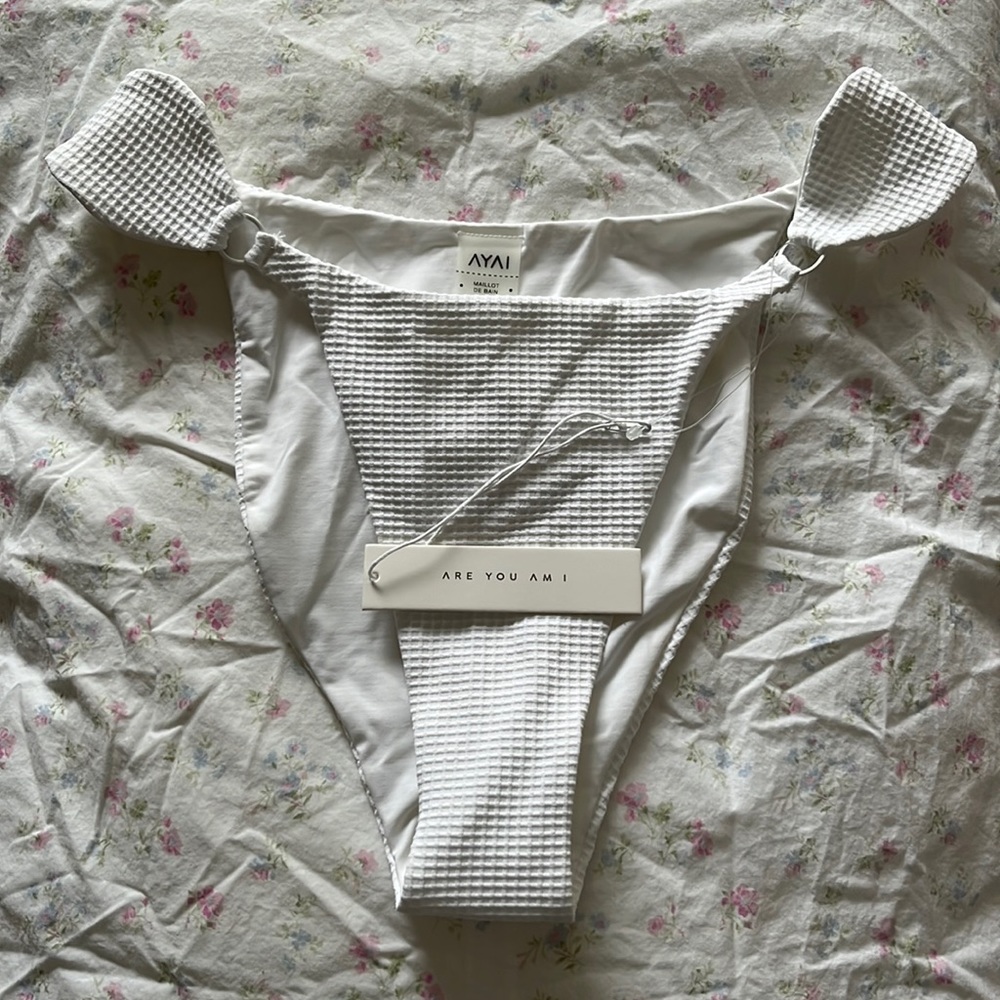 Are You Am I Lieke Bikini Bottom in White Size M New with Tags